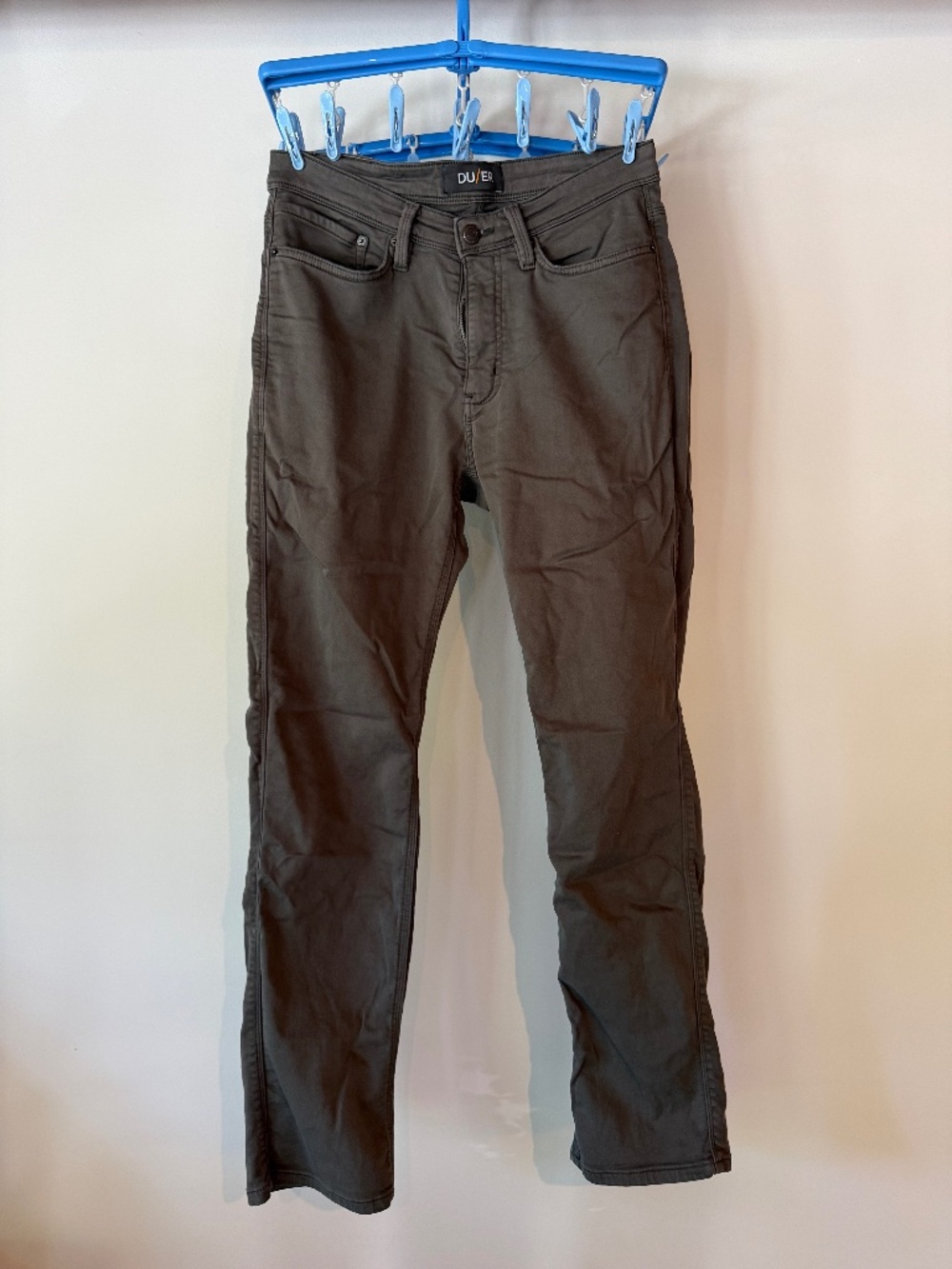 Duer No Sweat Straight in Gull - Size 31 x 32